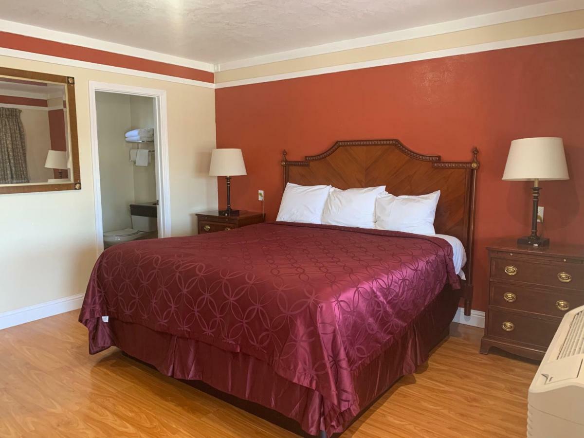 Wagon Wheel Motel Salinas Extérieur photo